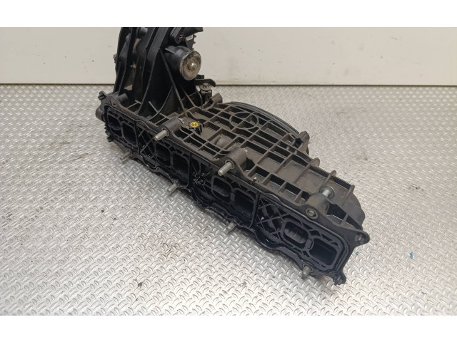 Zámek zadních dveří A6510905737 Mercedes-Benz Sprinter W906 2021