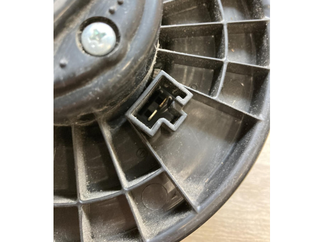 Вентилятор печки    2727000252, 2727000252   Subaru Tribeca