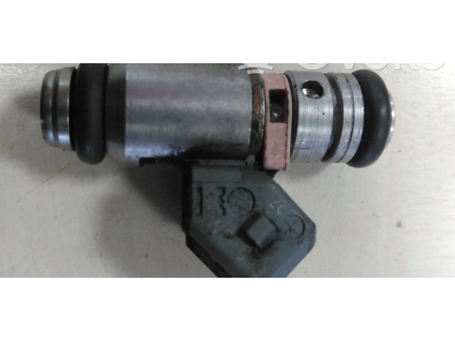 Форсунка 8200025248    Renault Clio II  D4F712 