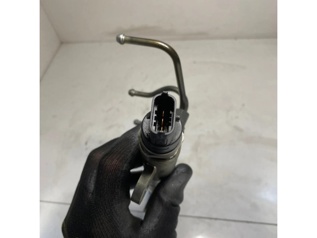 Топливная рампа 55187883, 0445214053 Alfa Romeo 156 1.9