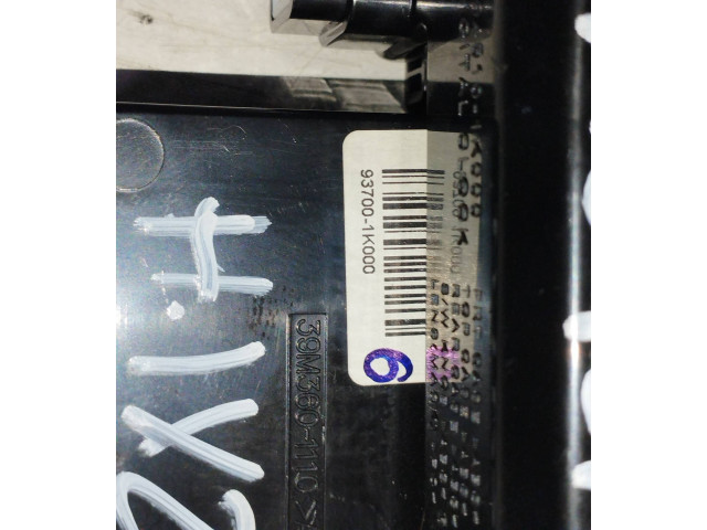 Дисплей    937001K000   Hyundai ix20