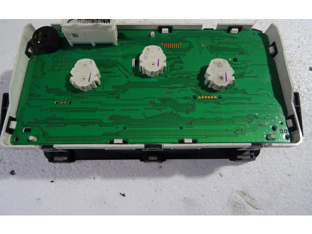 Přístrojová deska Nissan Micra 2009 BG10E, 38XD5Q1