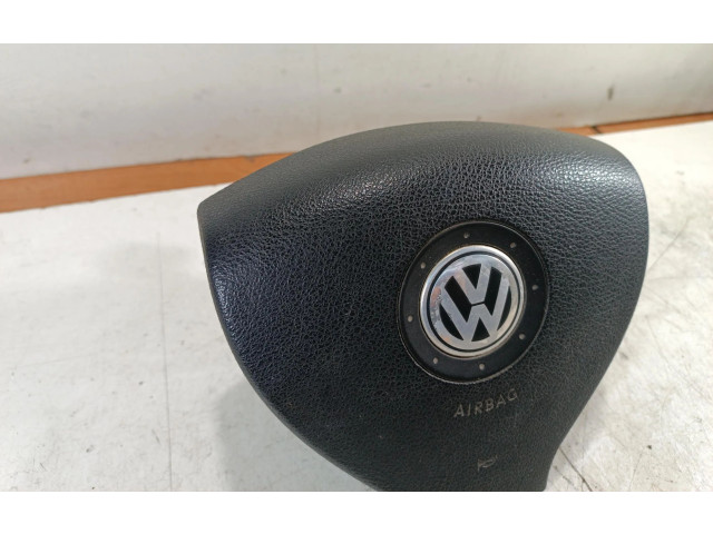 Подушка безопасности водителя 2K0880201E   Volkswagen Caddy