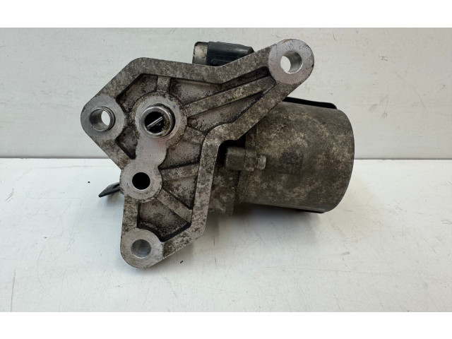 Масляный насос   4611047610  KIA Stinger 