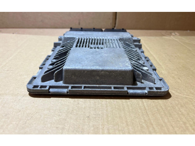 Řídící jednotka    Audi A8 S8 D4 4H 2013