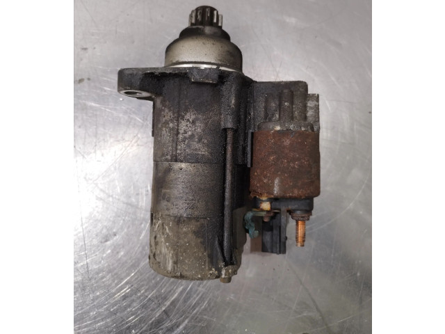 Vstřikovač 02M911023N Skoda Octavia Mk2 (1Z) BLS