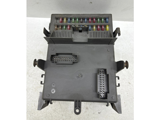   Pojistková skříňka 8200283817, 8200004201E   Renault Vel Satis 2002