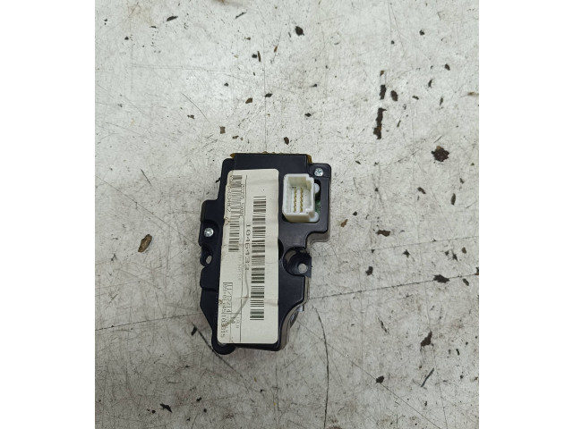 Pojistková skříňka Радио/ проигрыватель / навигация 28395 Nissan Navara D40 2015