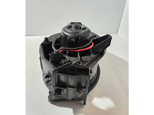 Вентилятор печки       Audi A6 S6 C6 4F