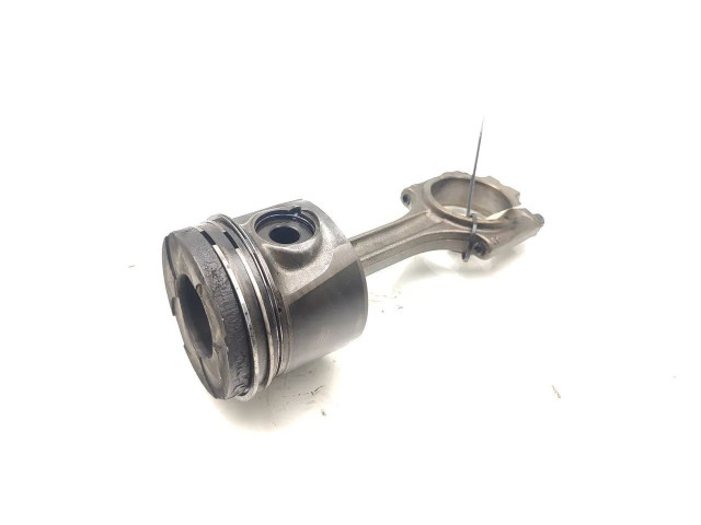 Поршень с шатуном D5244T   Volvo XC90