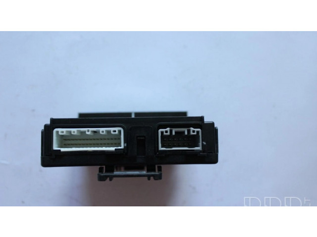 Блок управления D23N67560A, D23N67562A   Mazda 3 I