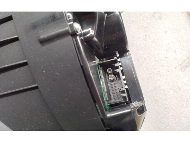 Přístrojová deska BMW 5 F10 F11 2015 1036908460