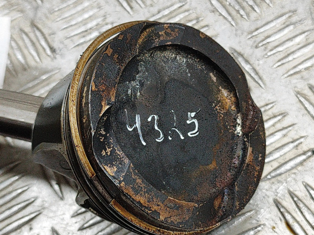 Píst 8662616, 9488343 BMW 2 F44 pro benzínový motor 2.0 B48 A20 A