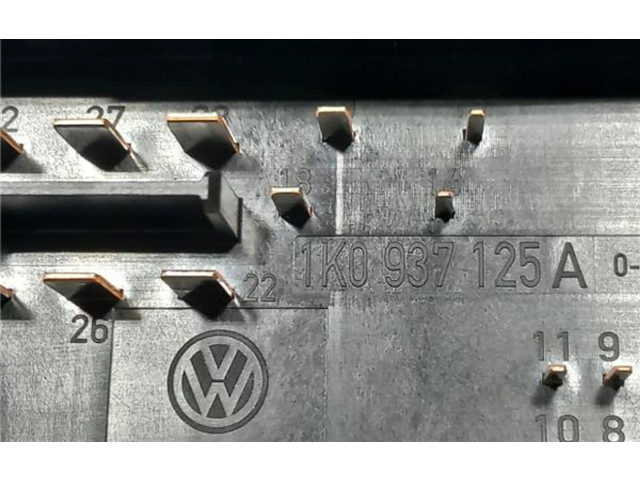 Блок предохранителей 1K0937125A Volkswagen Caddy