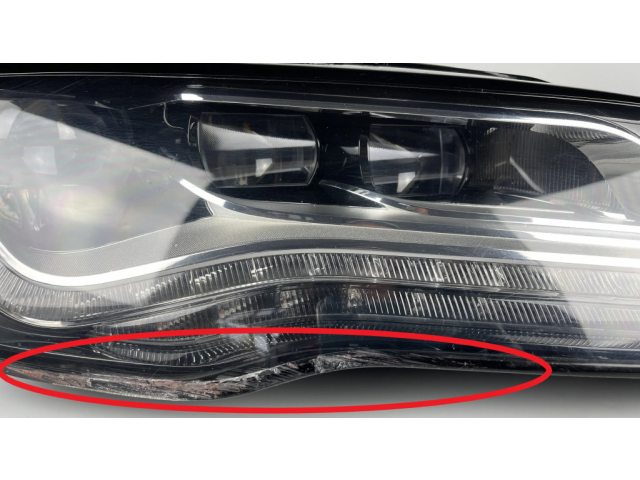 Передняя фара