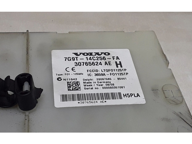 Блок предохранителей 30765624AE, 7G9T14C256FA   Volvo V70    