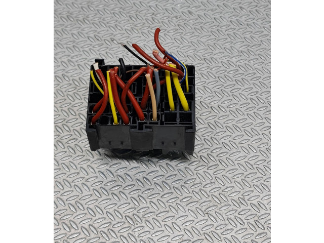 Блок предохранителей Dacia Sandero