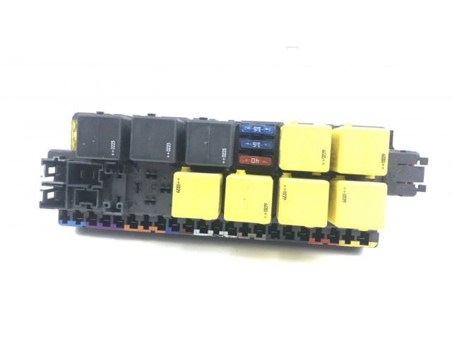 Pojistková skříňka 05045117, A2305454632 Mercedes-Benz SL R230 2002