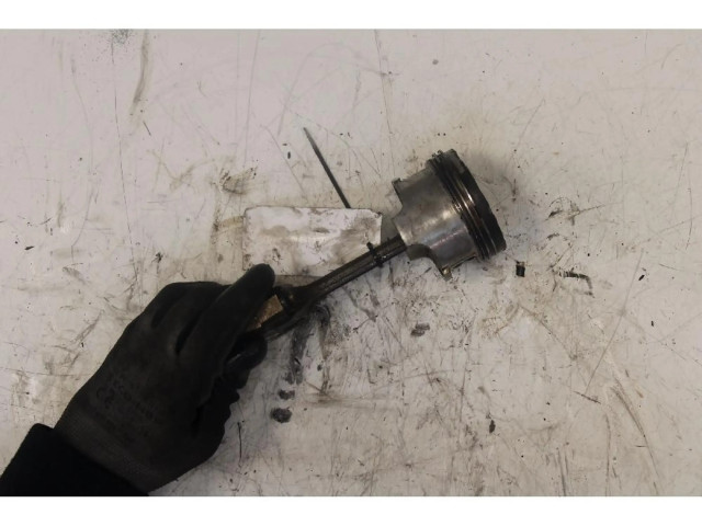 Píst    Chevrolet Kalos  pro benzínový motor 1.2 B12S1 