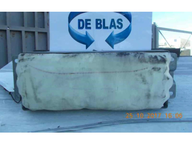 Подушка безопасности водителя    Volkswagen Polo