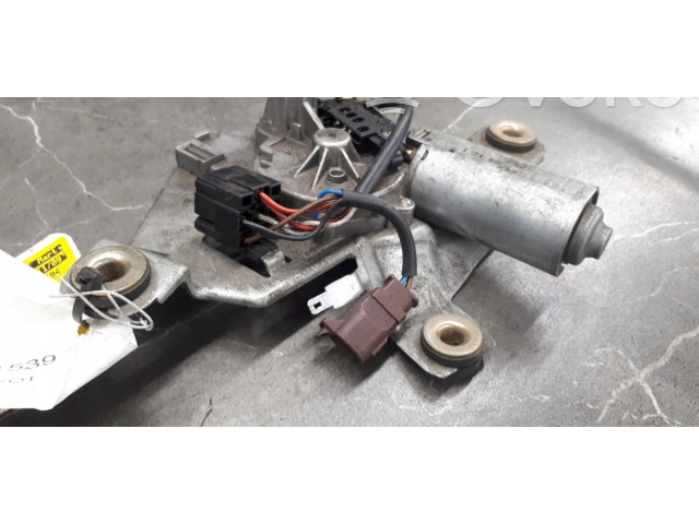 Моторчик заднего дворника 0390201539    Peugeot 406