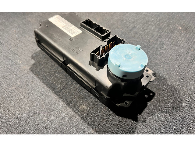 Блок управления климат-контролем 055111009AD, 009AD Jeep Grand Cherokee (WK)