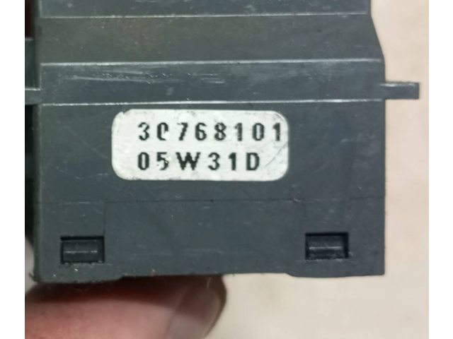 Ручка стеклоочистителей 30768101, 05W31D   Volvo V70