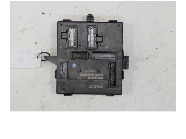 Блок управления 284B18659R Dacia Sandero