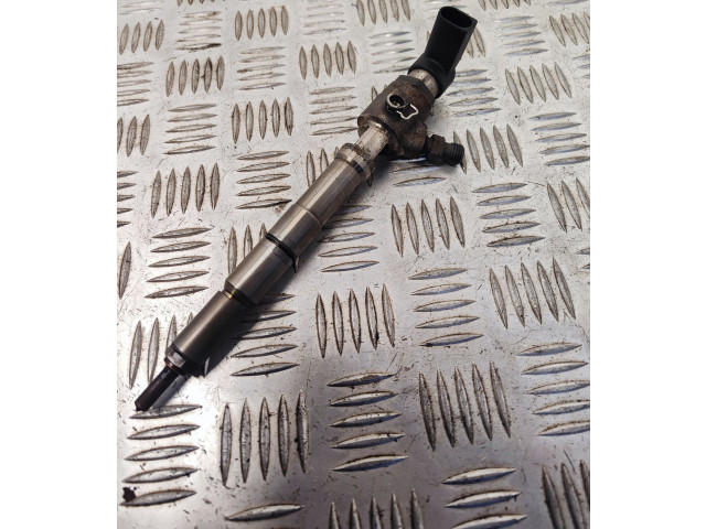 Жиклер (жиклеры) (форсунка (форсунки) 03L130277B Skoda Octavia Mk2 (1Z)