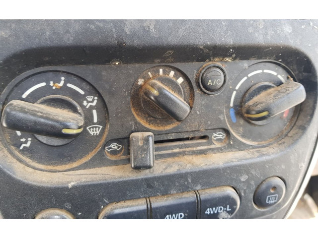 Блок управления климат-контролем    Suzuki Jimny