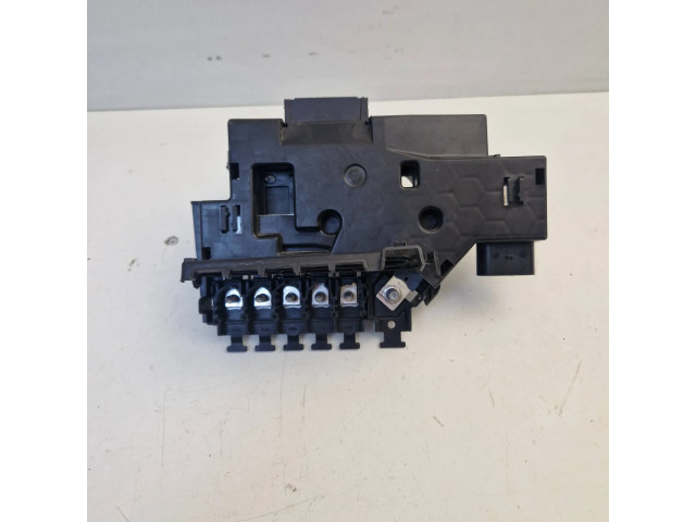 Pojistková skříňka A2135404778, P89140 Mercedes-Benz C W205 2015