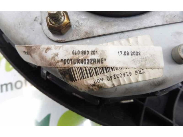 Подушка безопасности водителя 6L0880201, 6Q0909605R   Seat Ibiza II (6k)