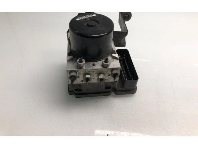 Блок АБС 30793527, 6112090027F   Volvo  V50  2008 - 2012 года