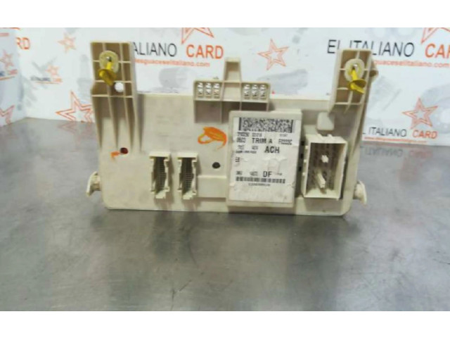 Блок предохранителей 3P65290031216   Ford B-MAX    