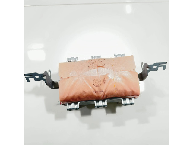 Подушка безопасности пассажира 1075057, 0589-p1-000197 Mazda 3 II