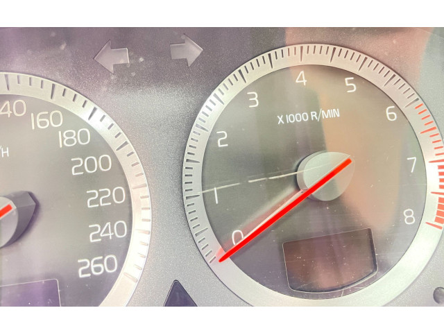 Панель приборов 30746100   Volvo S60       