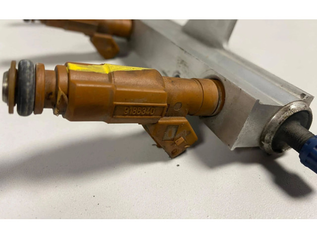 Топливная рампа 9186942, 9186340 Volvo S60 для двигателя B5204T