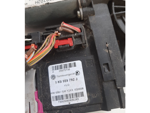 Передний двигатель механизма для подъема окон