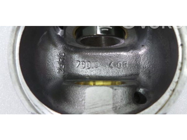 Píst 7901S, 23R0 Audi RS4 B8