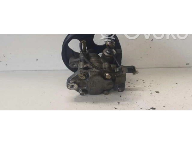 Насос усилителя руля Mitsubishi Carisma