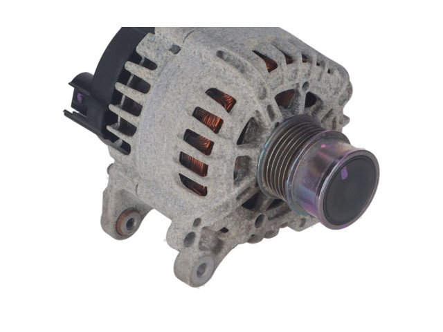 Генератор 04E903015   Audi A1      