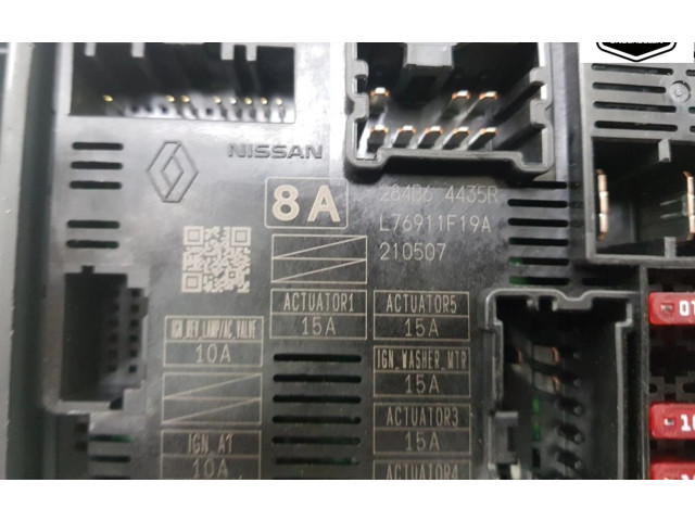 Блок предохранителей 284B64435R, 284B64435R Dacia Sandero III