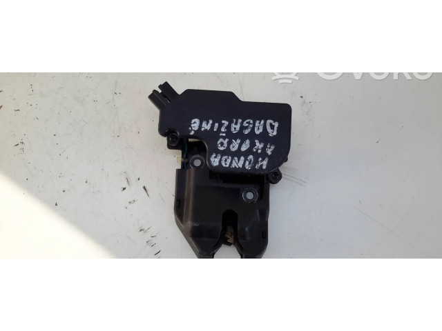 Замок багажника 030521 Honda Accord 2003-2007 года