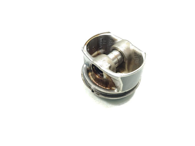  Поршень CBZB   Skoda Fabia Mk2 (5J)  