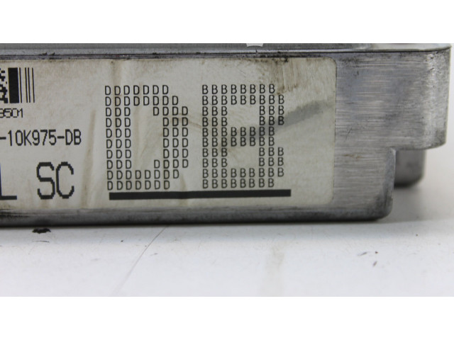 Variklio valdymo blokas 4W8310K975DB Jaguar XK8 - XKR