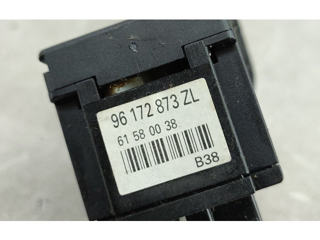 Включатель скорости стеклоочистителей 96172873, 61580038 Citroen Xsara Picasso