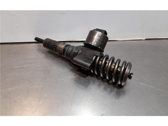 Форсунка 03G130073B    Volkswagen Touran I   