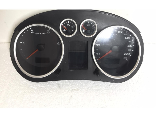 Панель приборов 8Z0920900M, 8Z0920900M Audi A2