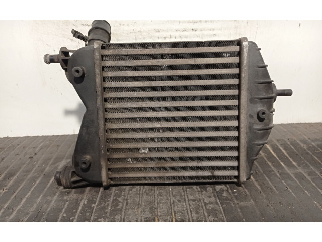 Интеркулер 46836770, 847850000 Fiat Idea