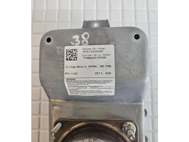 Подушка безопасности пассажира P05108093AF, TYNN83251P0539 Jeep Grand Cherokee